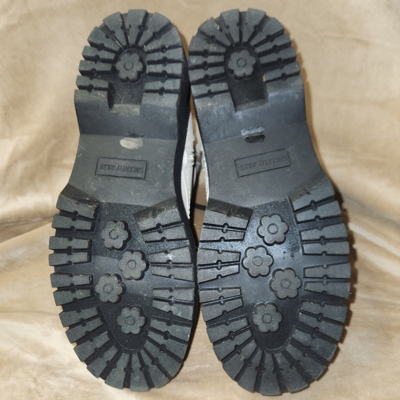 Booties - Picture 2 of 6